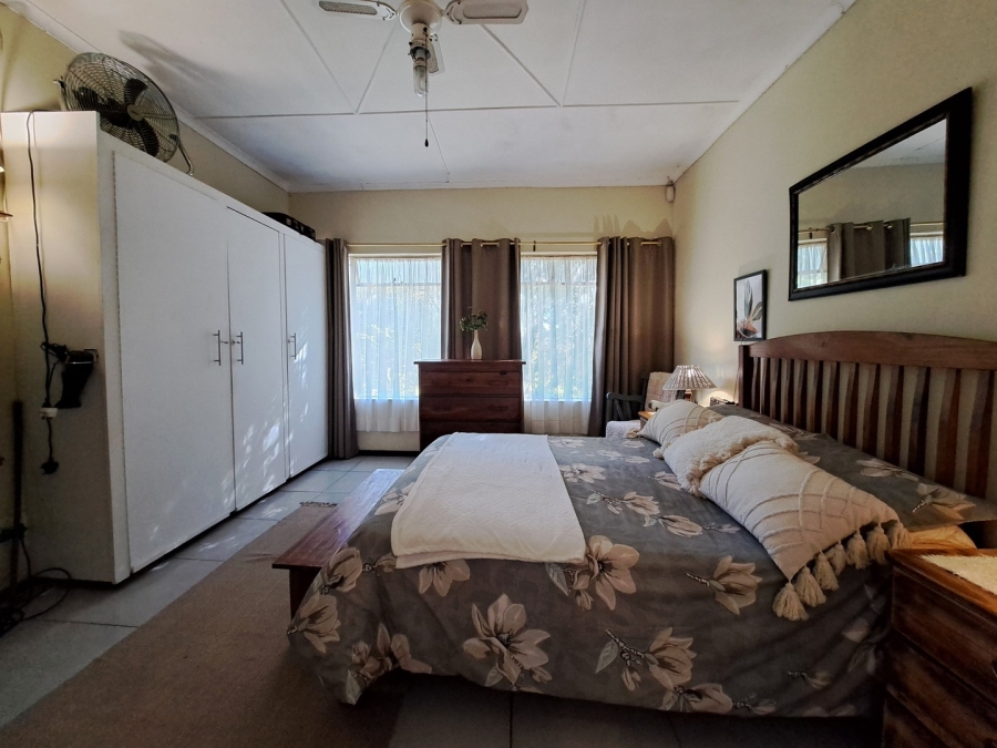 3 Bedroom Property for Sale in Summerpride Eastern Cape